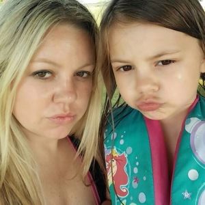 Meet your Posher, Kelli